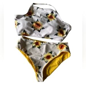 🌻Sunshine Style: Romwe Sunflower Print Bikini Set (Youth L)